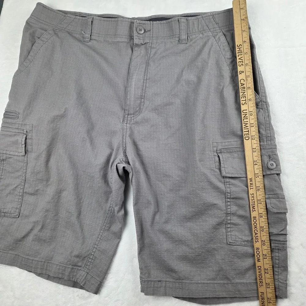 WearFirst Cargo Shorts Mens 38 Gray Ripstop Multi-Pocket Casual Excellent
